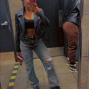 Meet your Posher, Dana